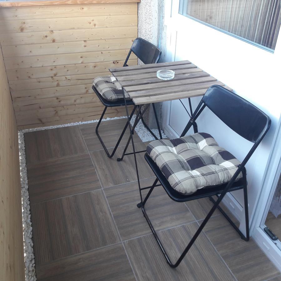 Studio 18 Apartman Kazincbarcika Exterior foto