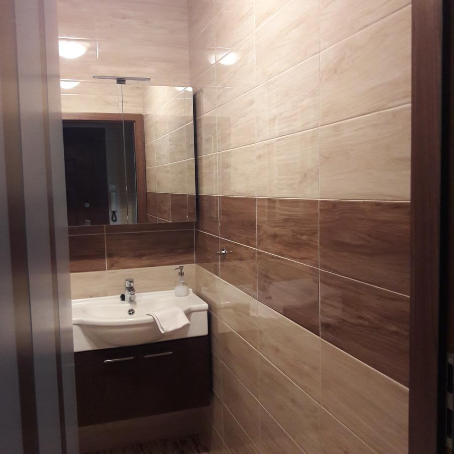 Studio 18 Apartman Kazincbarcika Exterior foto