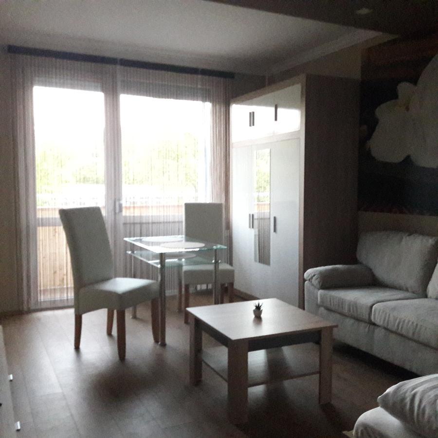 Studio 18 Apartman Kazincbarcika Exterior foto